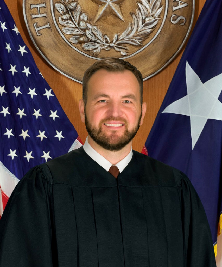 judge-tom-nowak-853x1024.jpg